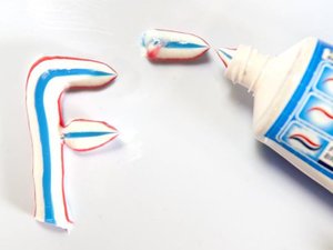 Фтор в зубной пасте